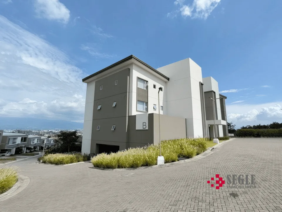Apartamento amueblado en Escazú, Guachipelín.