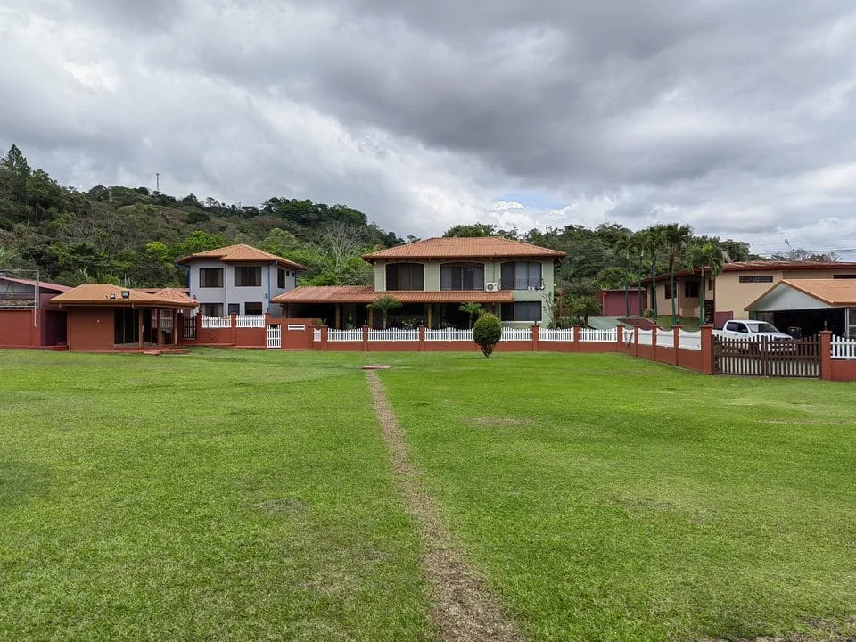 Venta de casas en Puriscal.