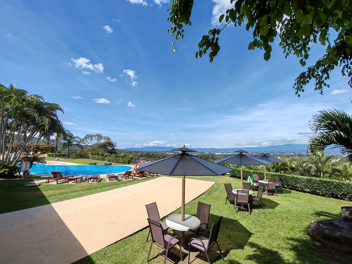 Apartamento amueblado en alquiler, Santa Ana, Avalon Country