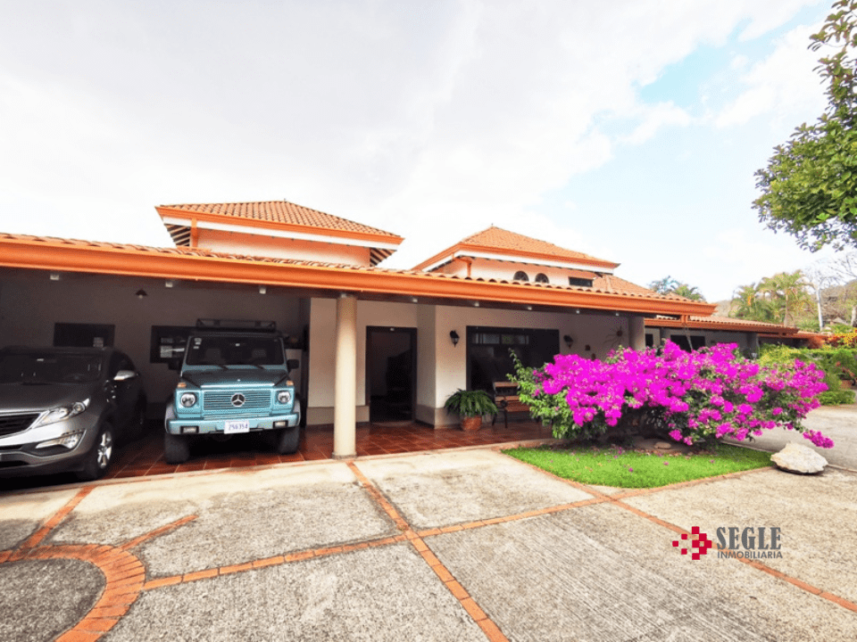 Casa en venta, Santa Ana.