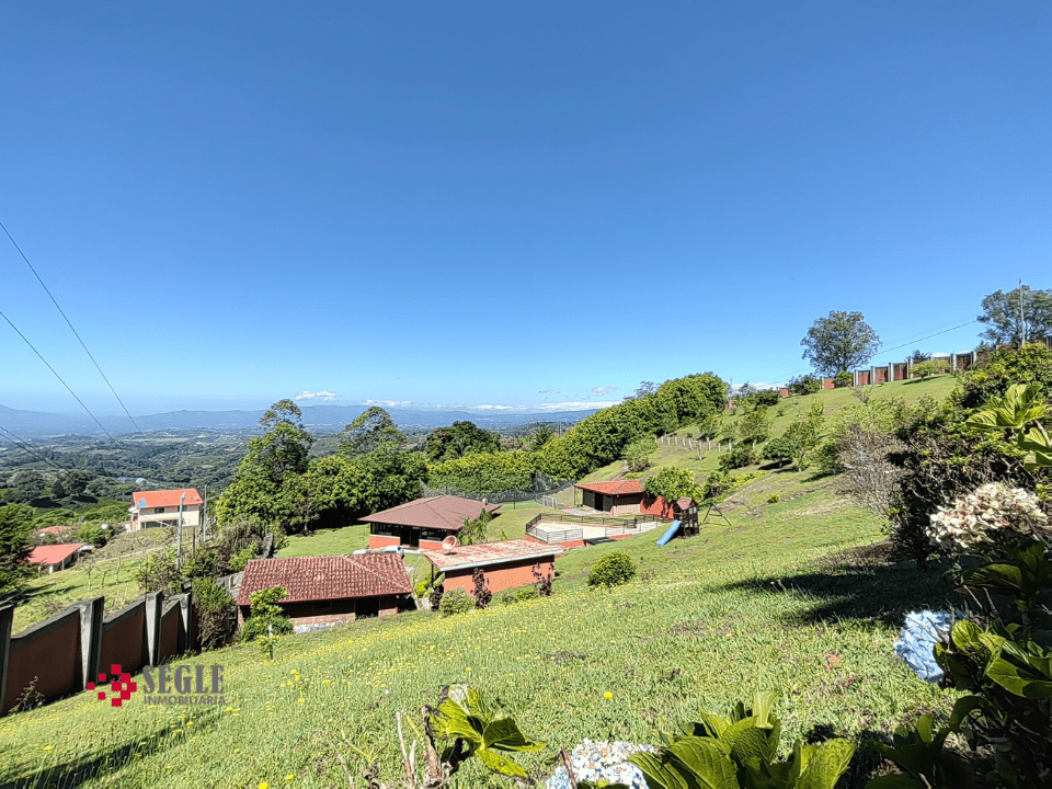 Venta de Quinta en Heredia, Santa Barbara, por Carrizal.