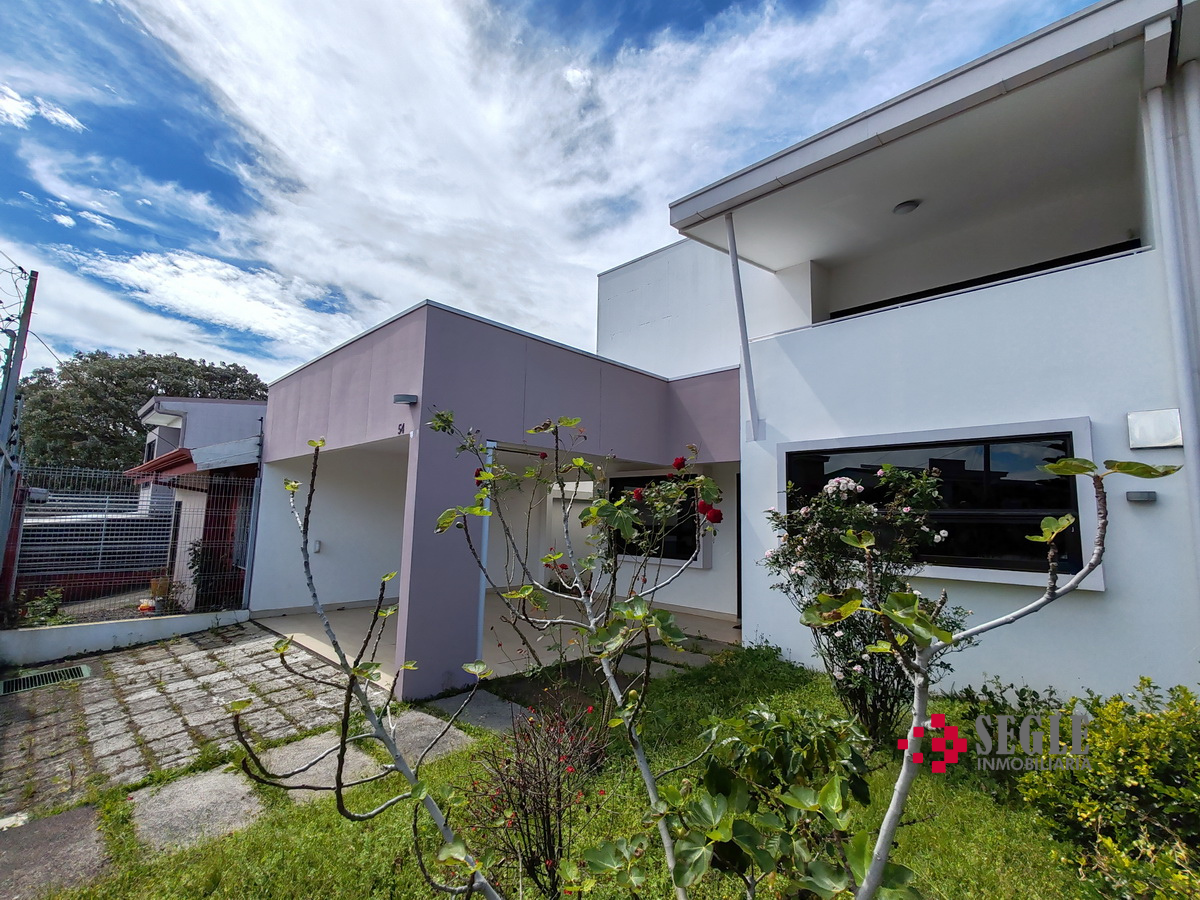 Casa en venta, San Isidro de Heredia.