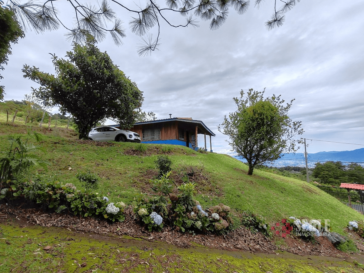 Casa de Montaña en venta, Heredia, Barva.