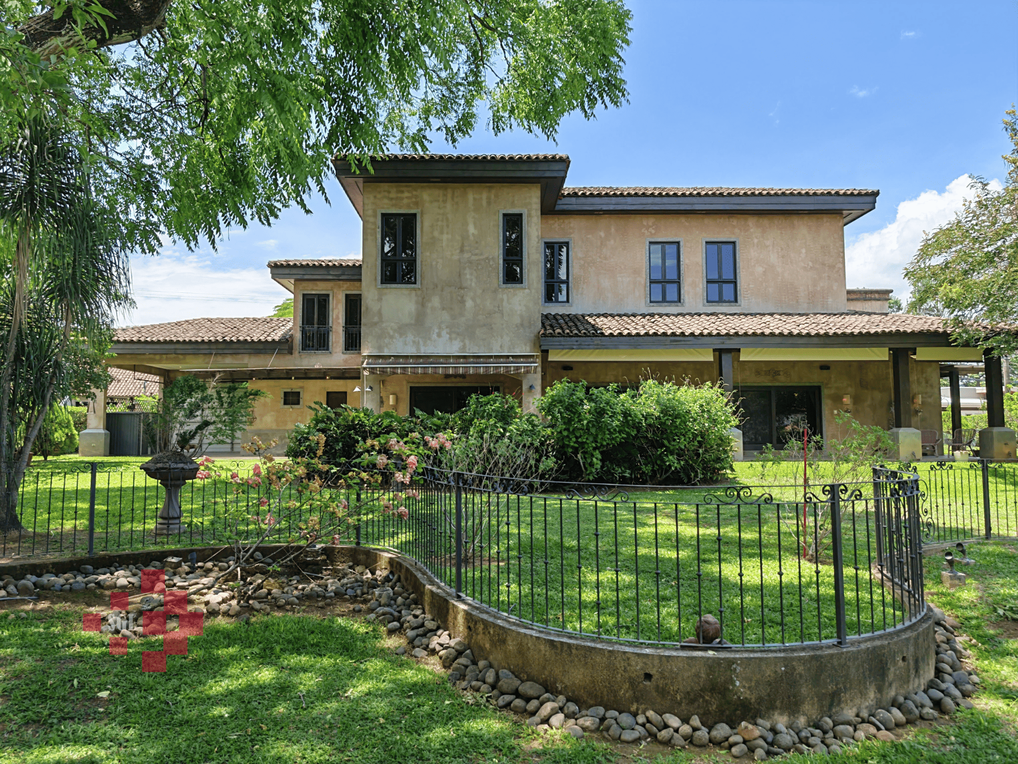 Casa en venta, Los Reyes, La Guacima de Alajuela.